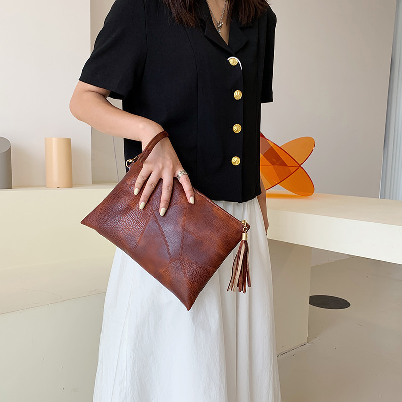 Fall/Winter Bestseller Textured Clutch Bag for Women – Vintage Pleated Tassel Underarm Shoulder Bag