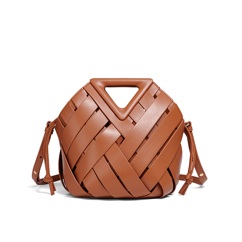 Brown（棕色）